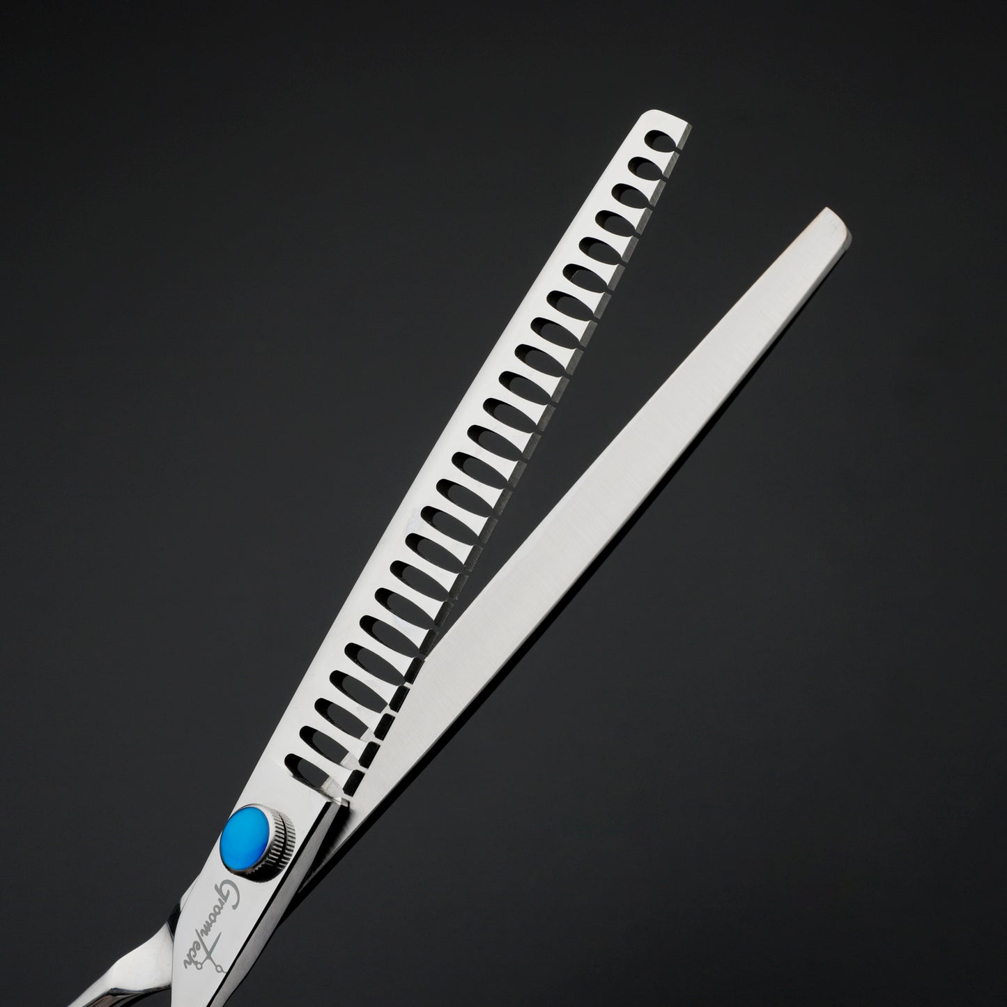 Groomtech Neptune Shear 24 Tooth Blender 8"